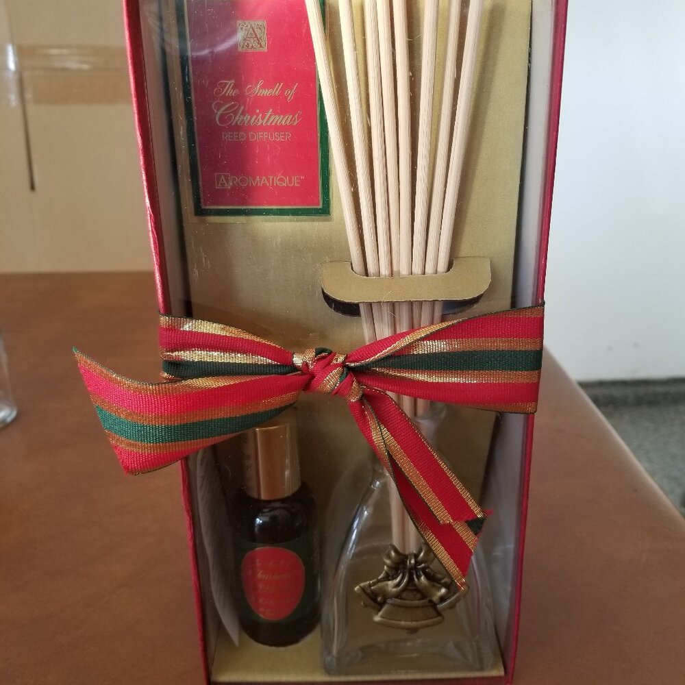Aromatique The Smell of Christmas Reed Diffuser Set